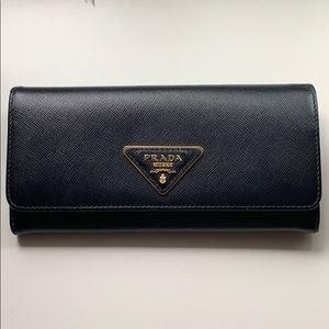 PRADA Saffiano Leather Bifold Wallet